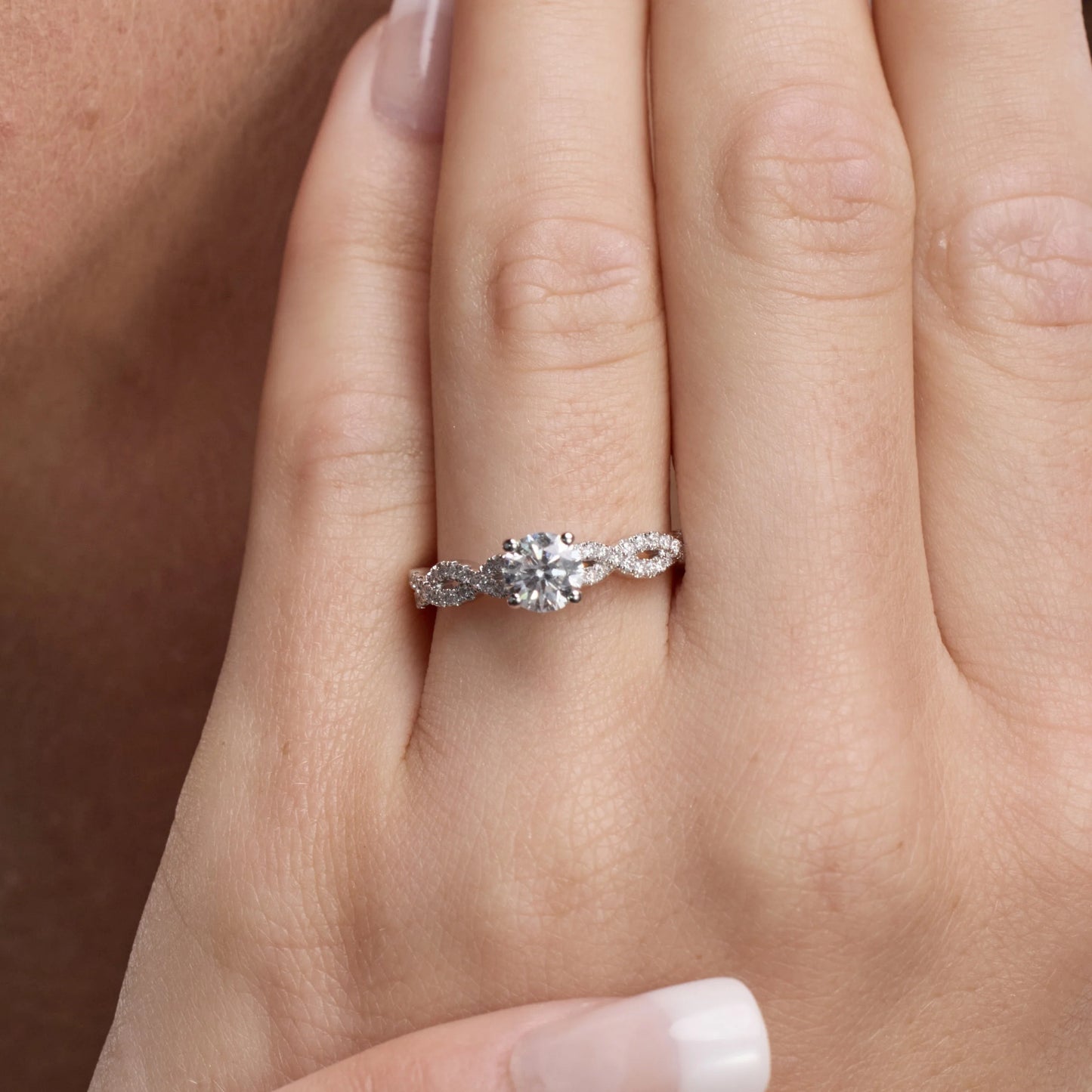 1 Ct round Lab Grown Diamond Engagement Ring in 10K White Gold (J, SI-I1)