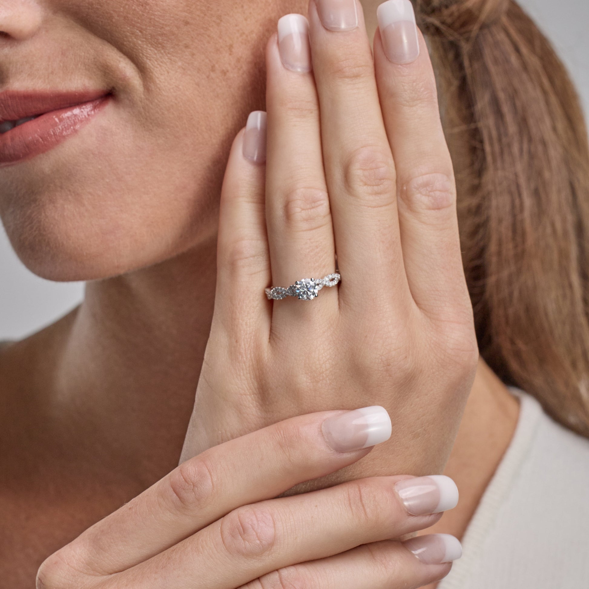 1 Ct round Lab Grown Diamond Engagement Ring in 10K White Gold (J, SI-I1)