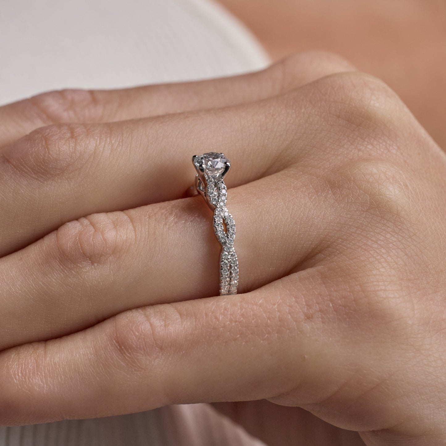 1 Ct round Lab Grown Diamond Engagement Ring in 10K White Gold (J, SI-I1)