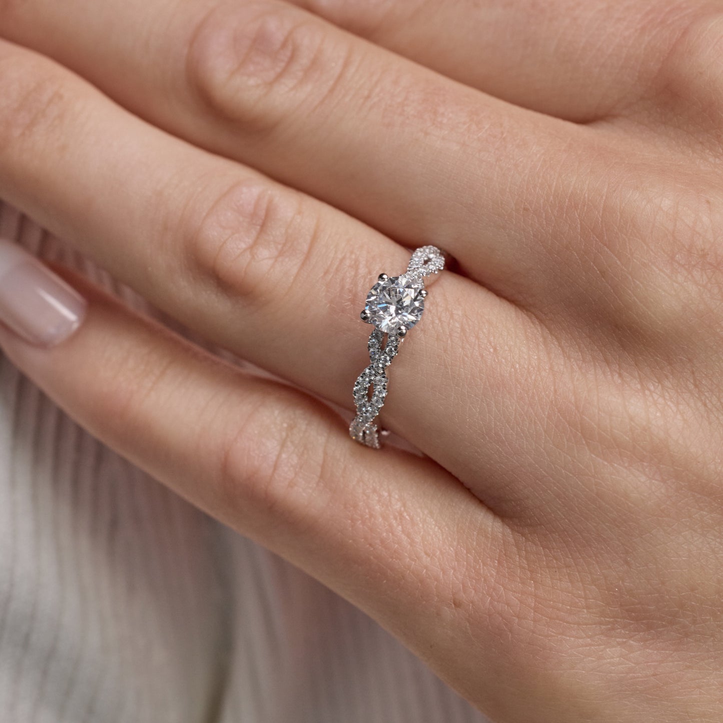 1 Ct round Lab Grown Diamond Engagement Ring in 10K White Gold (J, SI-I1)